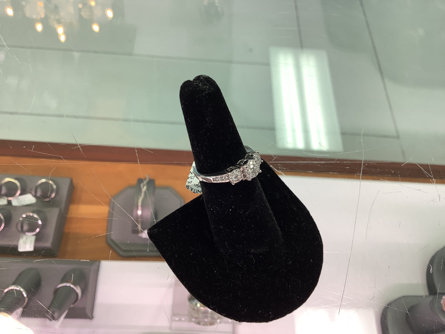 14KW engagement ring Dia 1.00CTW size 5.75