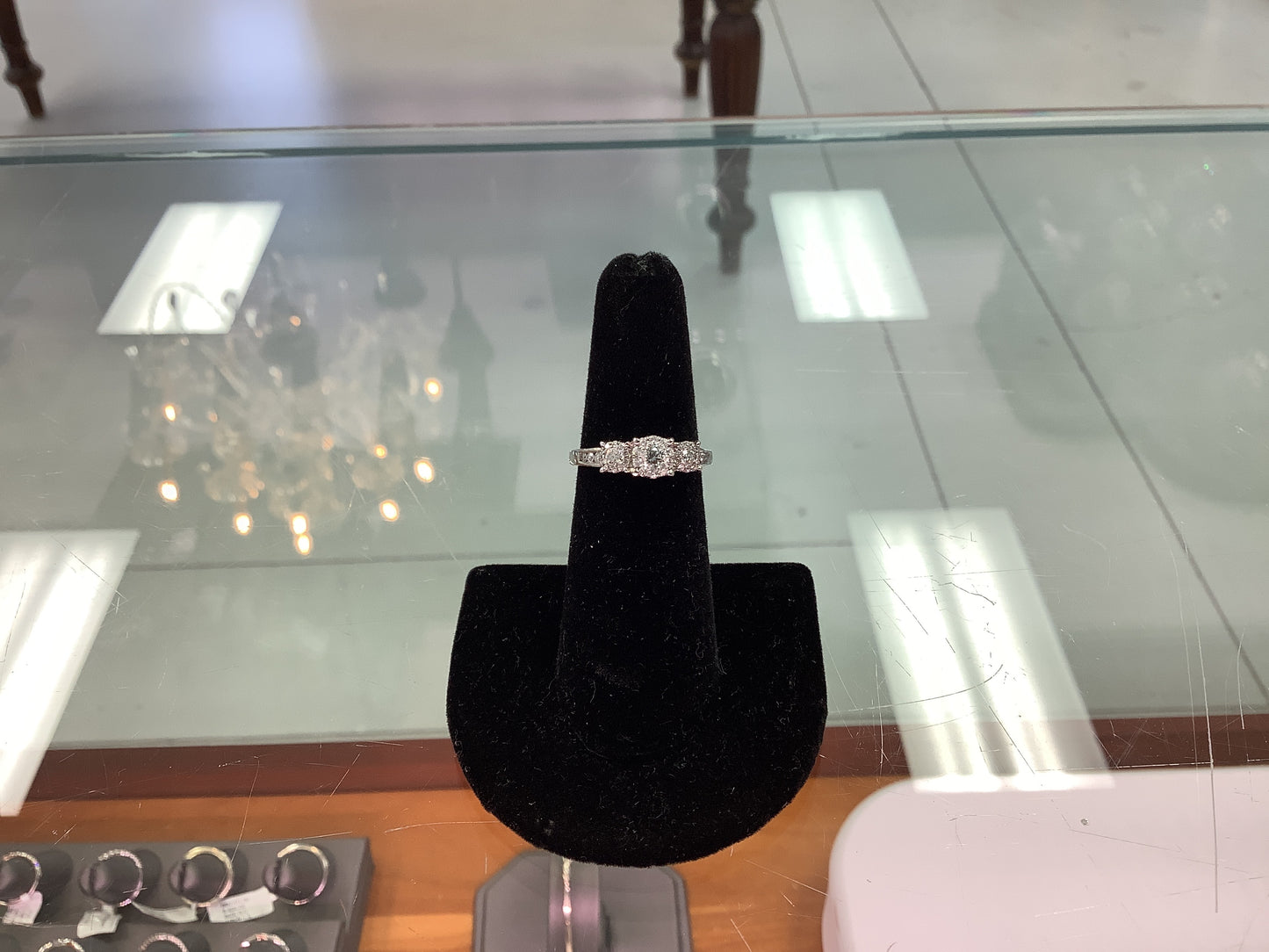 14KW engagement ring Dia 1.00CTW size 5.75